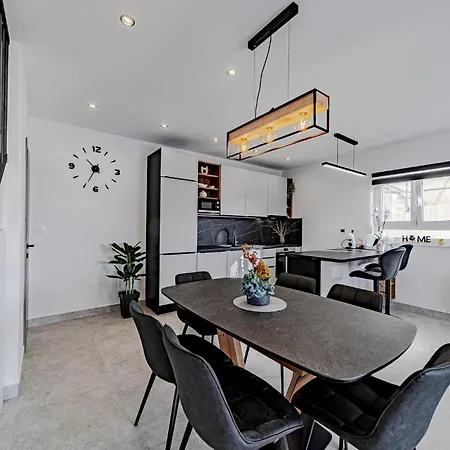 In Karbuni With Wifi *