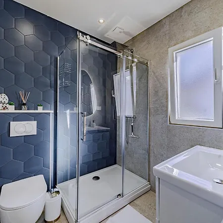 In Karbuni With Wifi