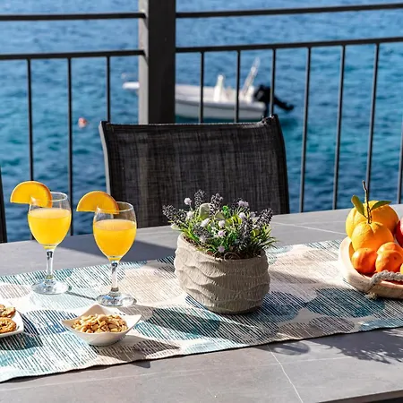 In Karbuni With Wifi بيت للعطل Brnistrova