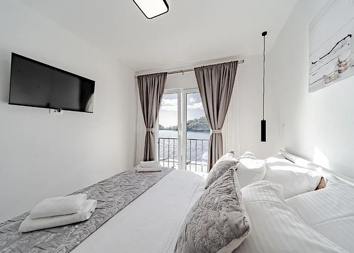 In Karbuni With Wifi Brnistrova