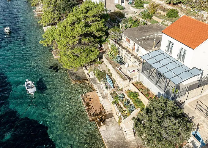 In Karbuni With Wifi Holiday home *