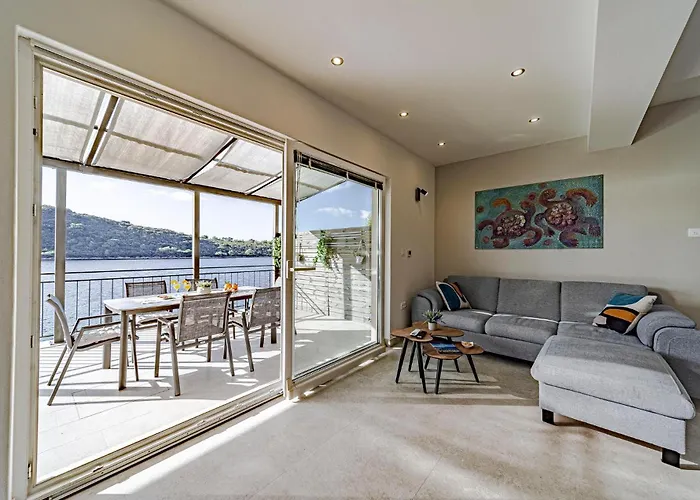 In Karbuni With Wifi Holiday home *